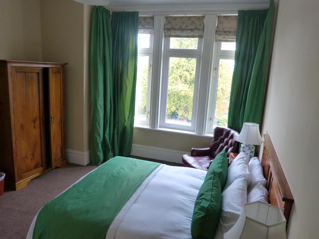 تْشورلي Inglewood Boutique Rooms With Self Catering الغرفة الصورة